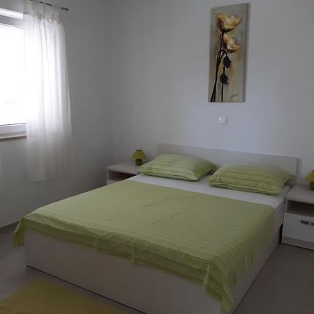 Apartment With Free And Private Parking Makarska Exterior photo